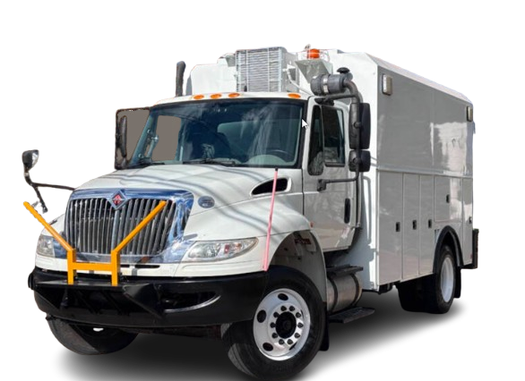 2015 International DuraStar 4300 Utility Truck (RWD, 6-speed automatic)